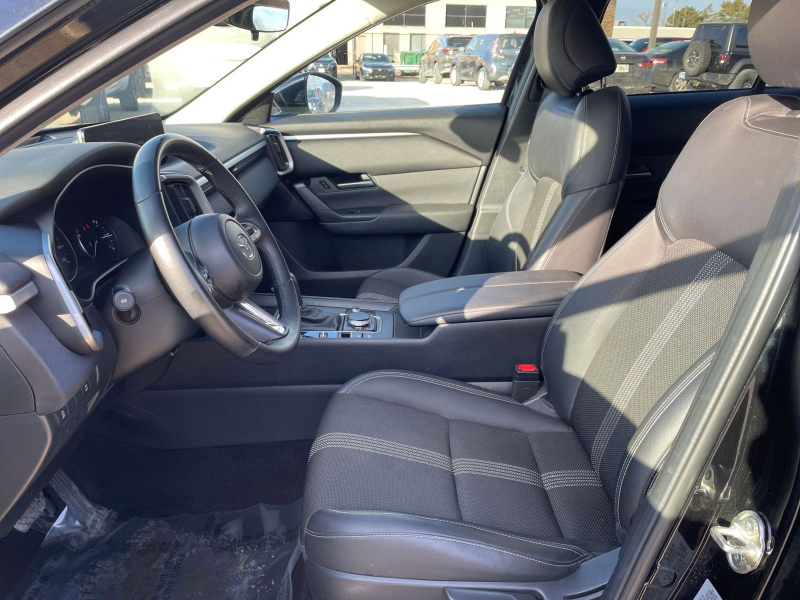 Thumbnail: 2025 Mazda CX-50 - 28