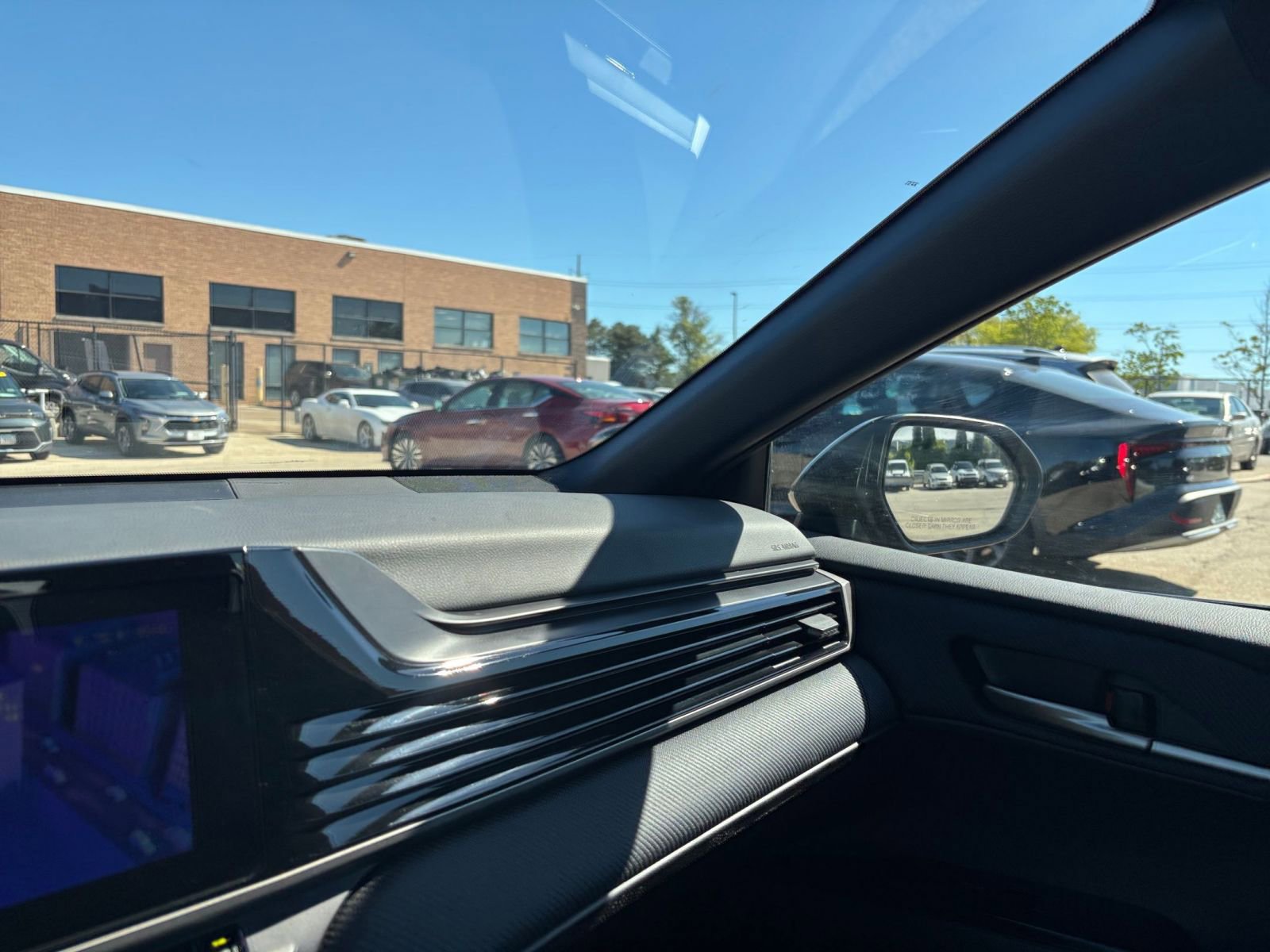 Thumbnail: 2025 Toyota Camry - 34