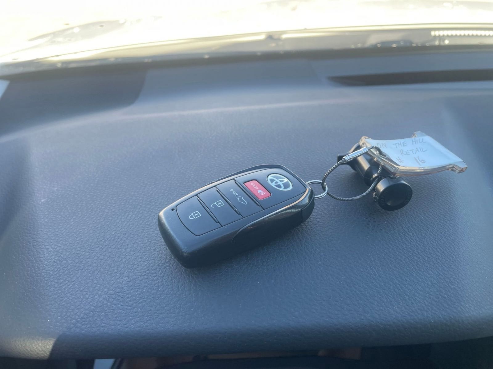 Thumbnail: 2025 Toyota Camry - 22