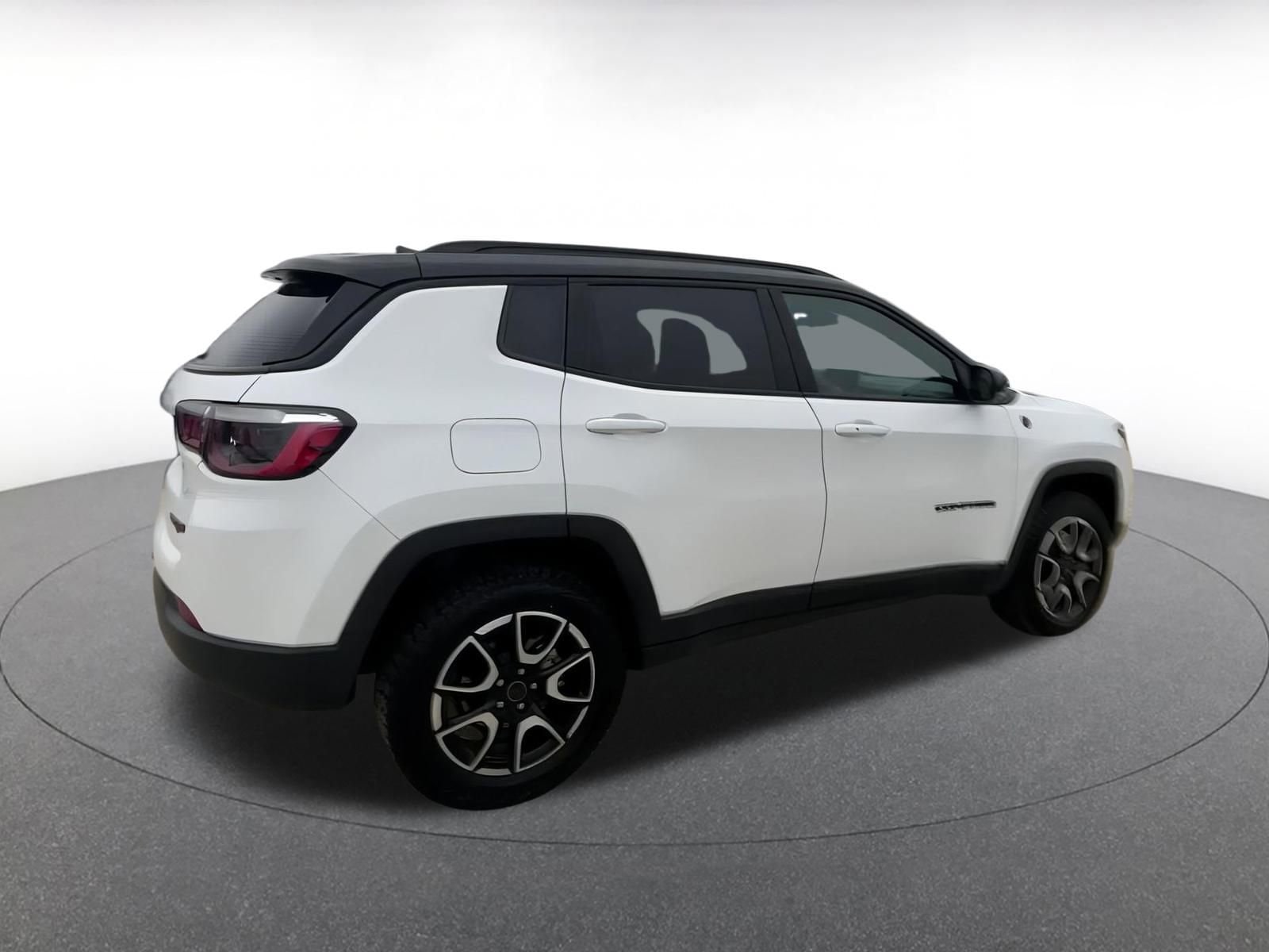 Thumbnail: 2025 Jeep Compass - 15