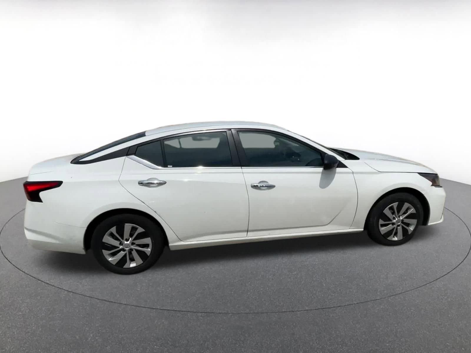 Thumbnail: 2024 Nissan Altima - 16