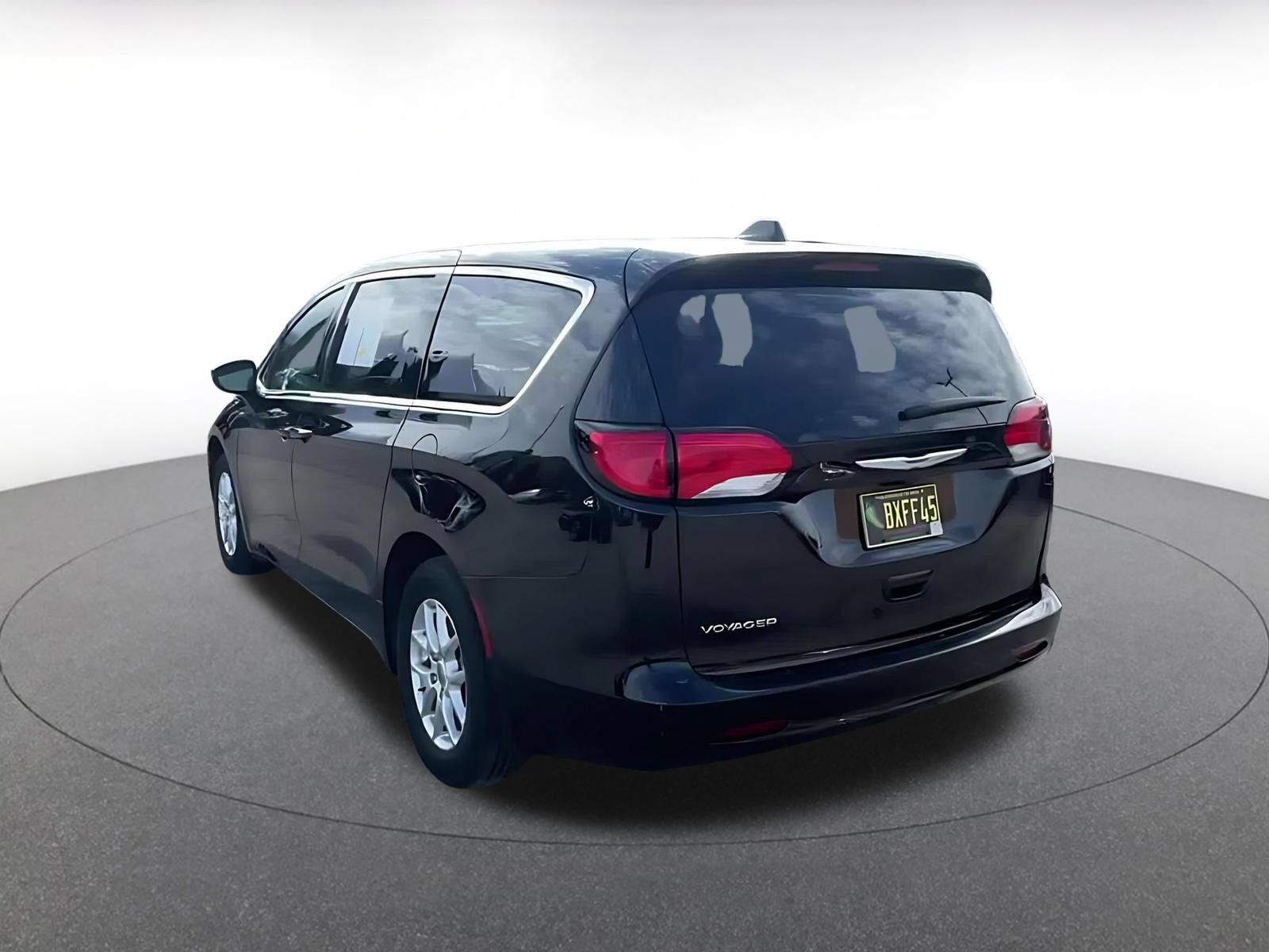 Thumbnail: 2024 Chrysler Voyager - 11