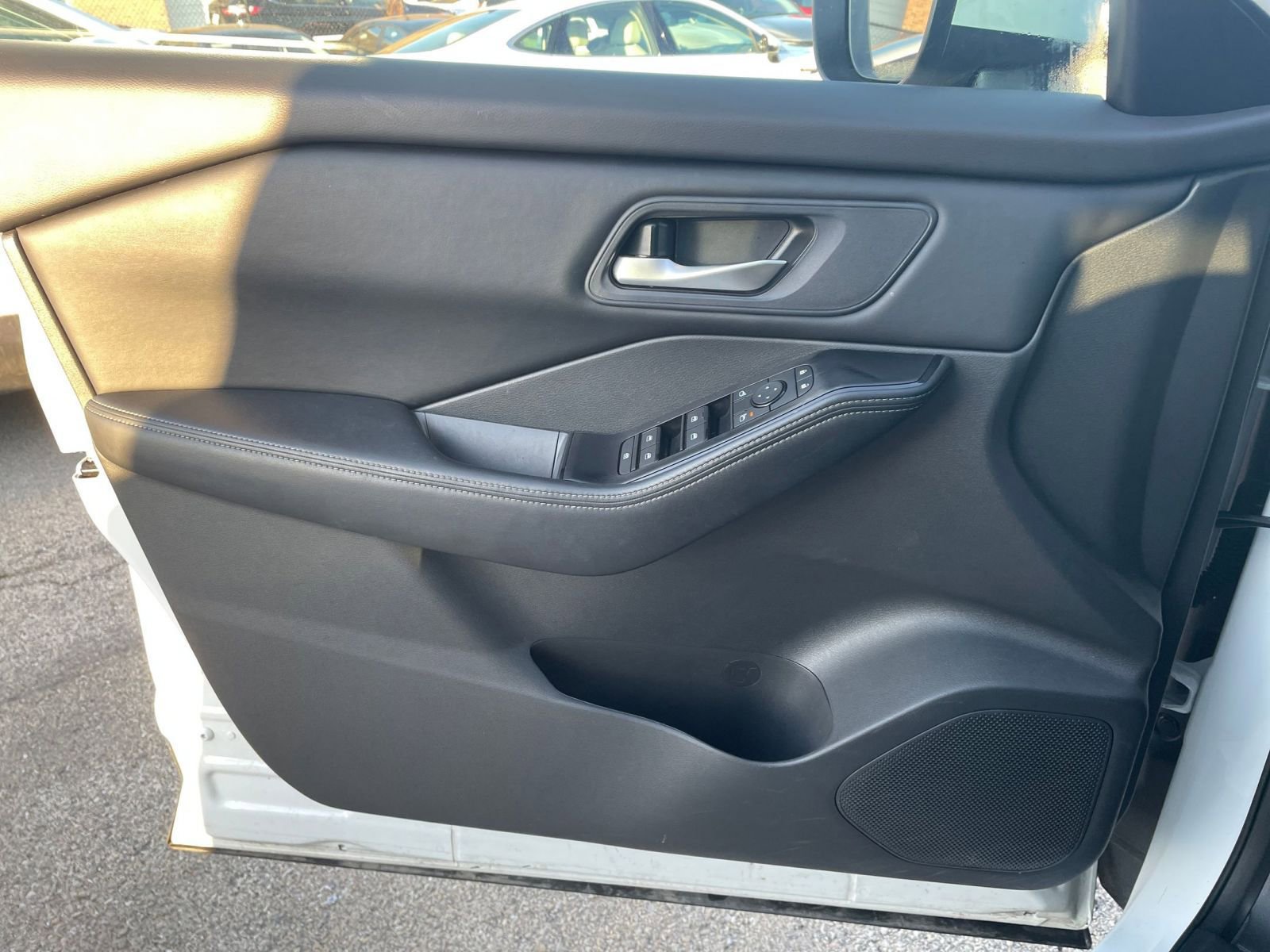 Thumbnail: 2025 Nissan Rogue - 18