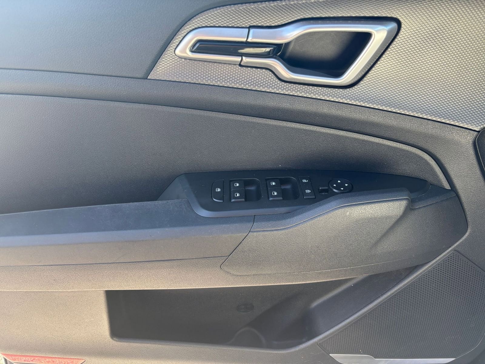 Thumbnail: 2024 Kia Sportage - 18
