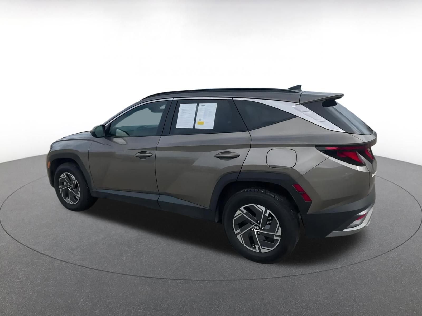 Thumbnail: 2025 Hyundai Tucson - 10