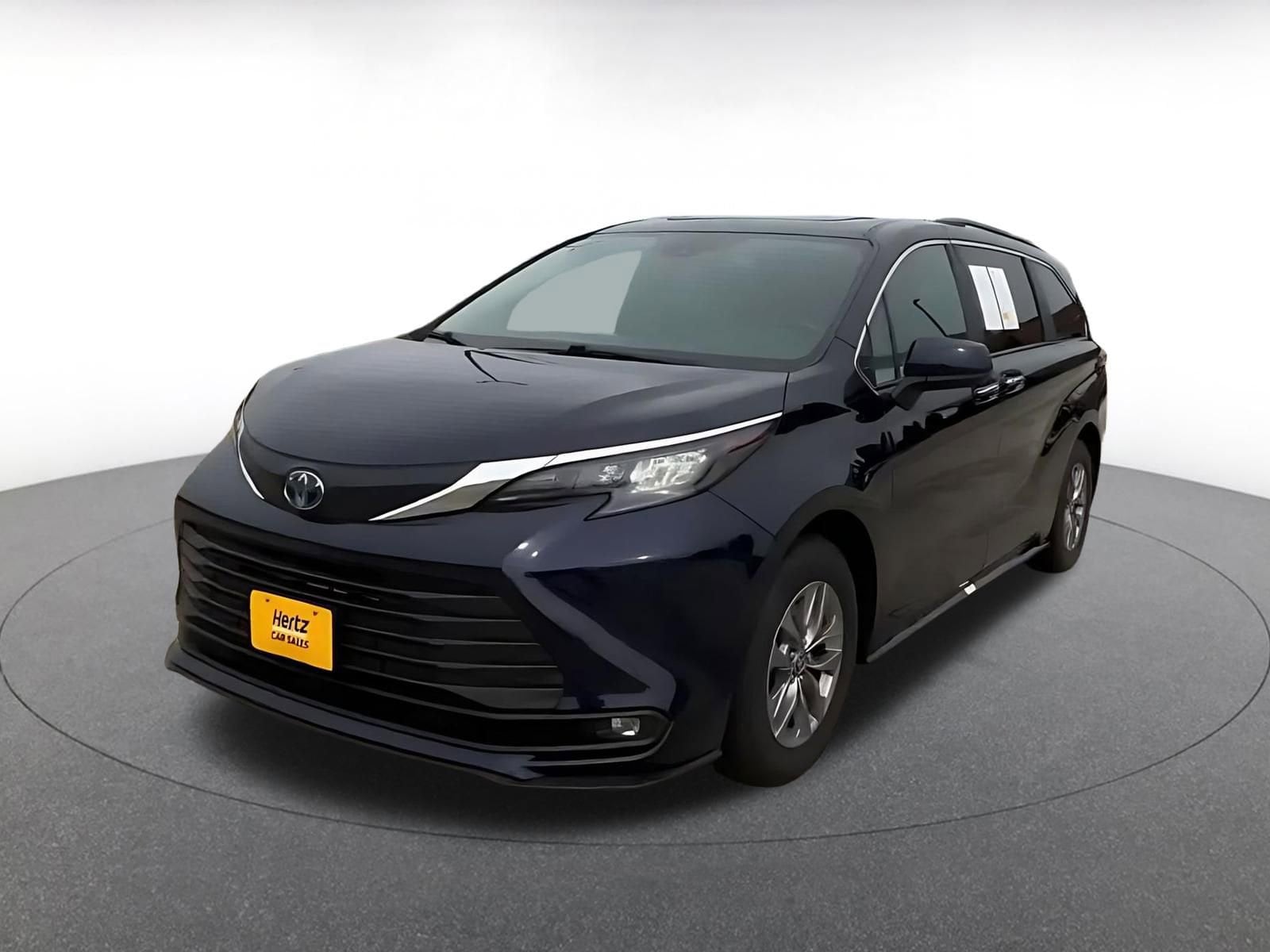 Thumbnail: 2025 Toyota Sienna - 7