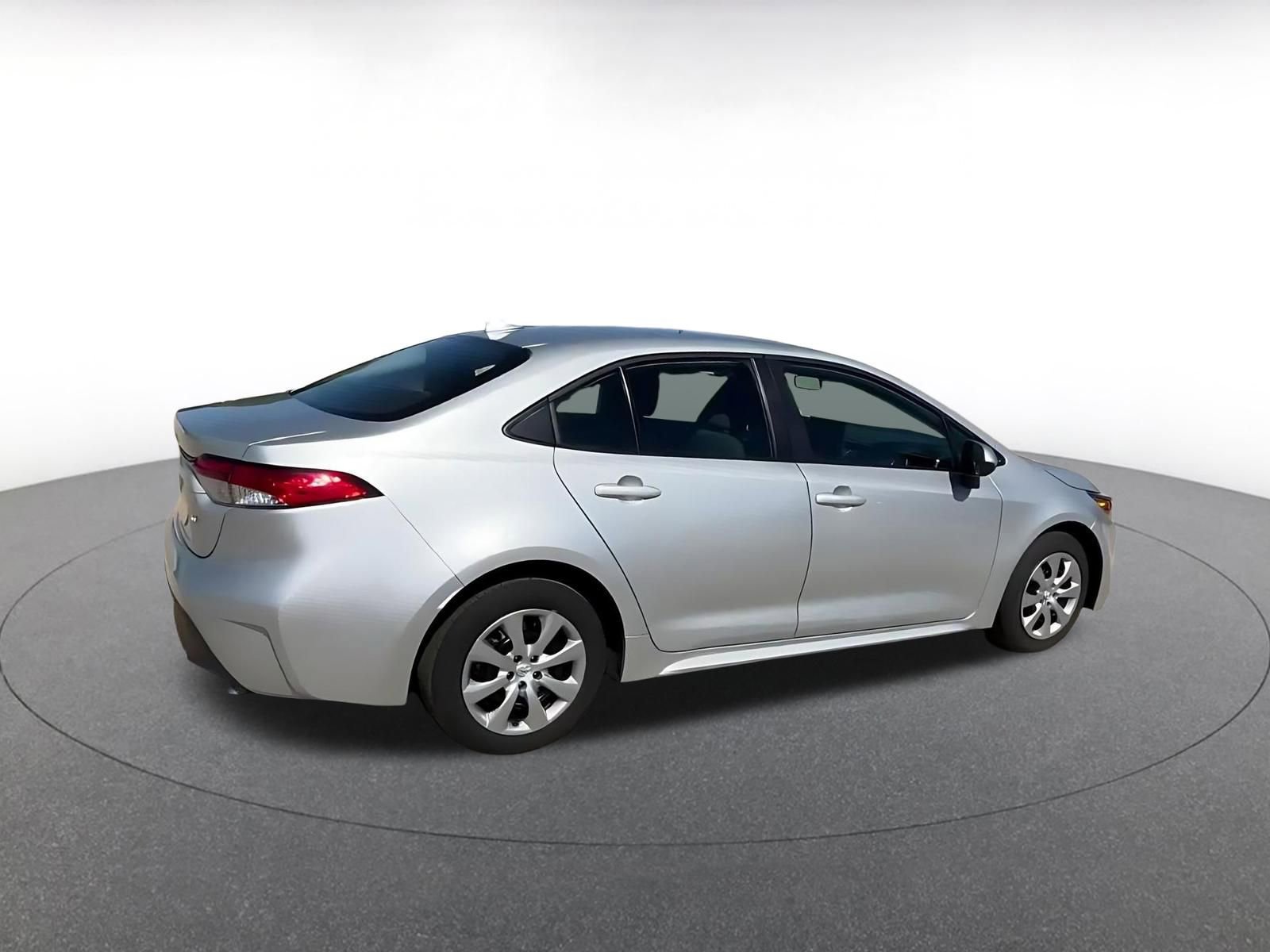 Thumbnail: 2025 Toyota Corolla - 14