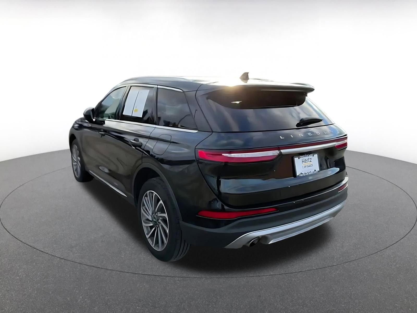 Thumbnail: 2024 Lincoln Corsair - 11