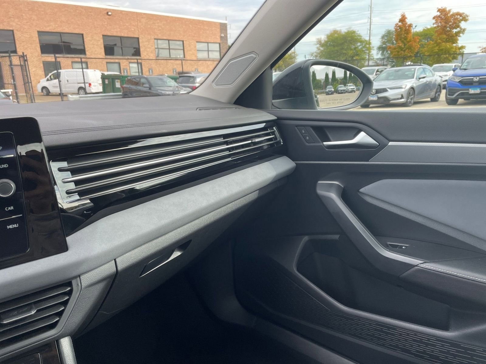 Thumbnail: 2025 Volkswagen Jetta - 34