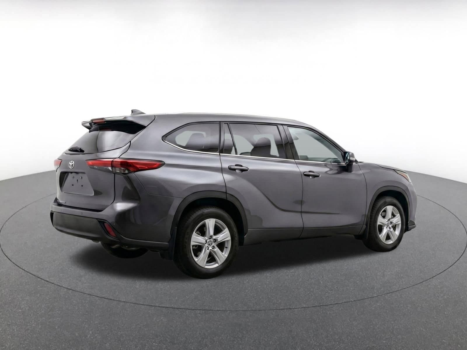 Thumbnail: 2025 Toyota Highlander - 9