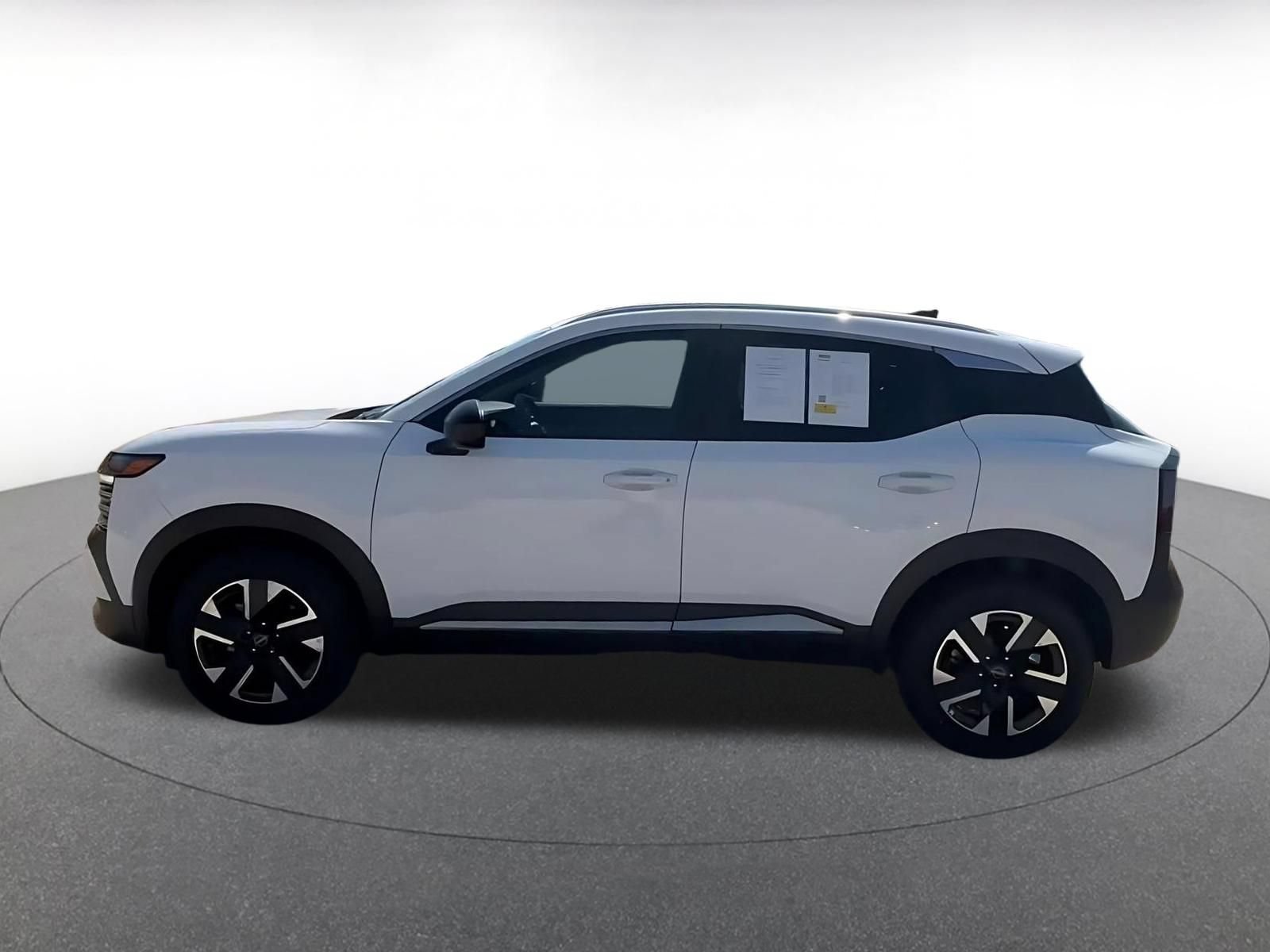 Thumbnail: 2026 Nissan Kicks - 10