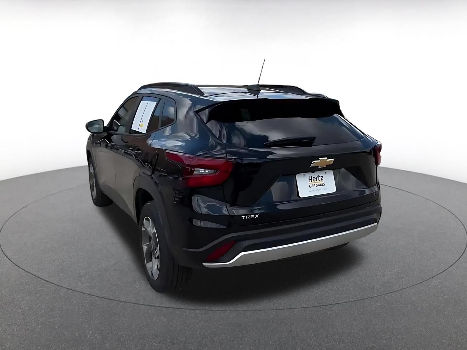 Thumbnail: 2025 Chevrolet Trax - 11