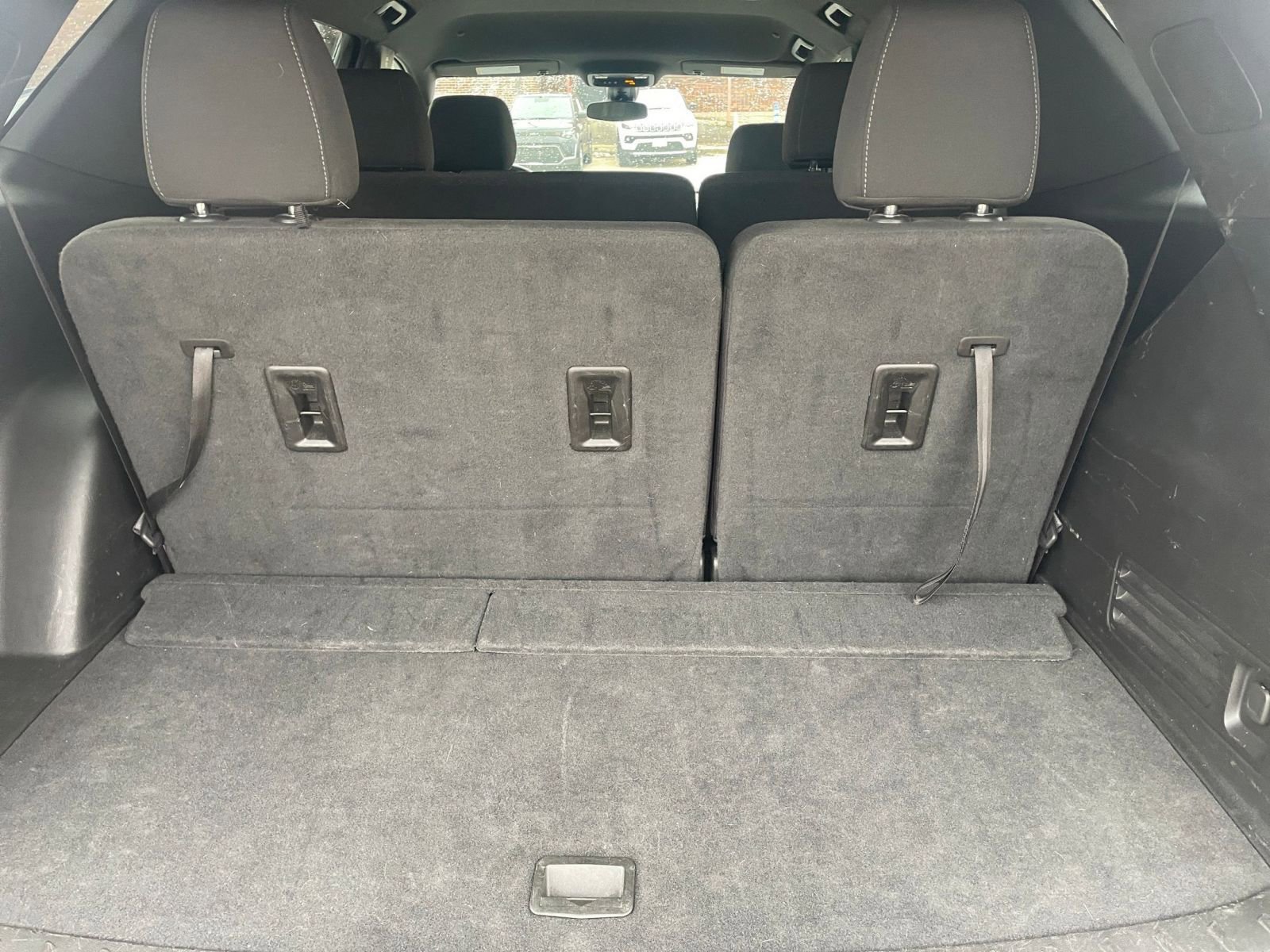 Thumbnail: 2023 Chevrolet Traverse - 32