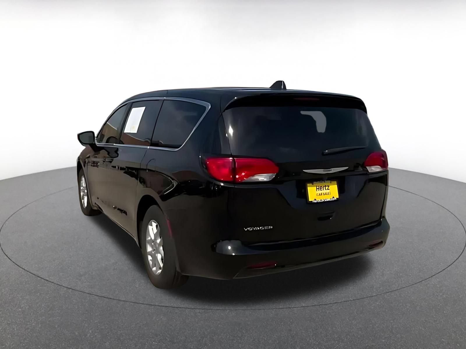 Thumbnail: 2024 Chrysler Voyager - 10