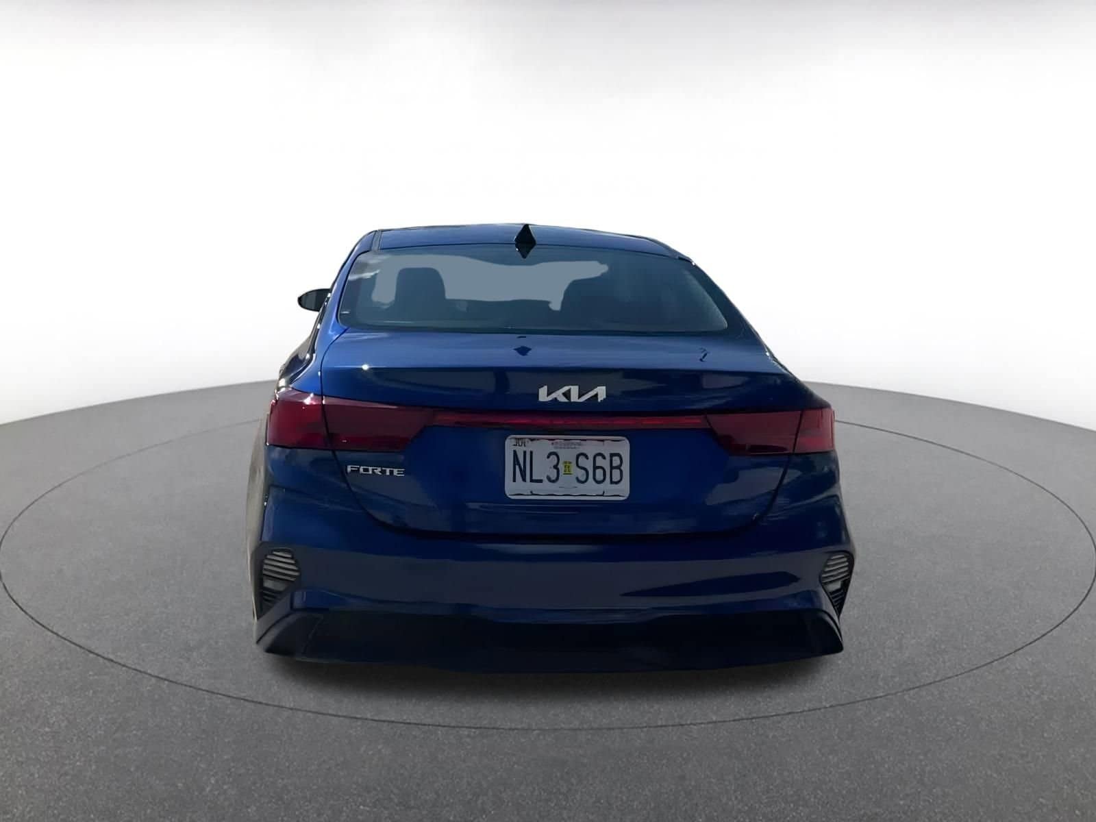 Thumbnail: 2024 Kia Forte - 12