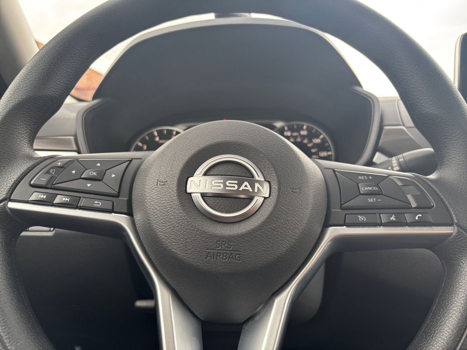 Thumbnail: 2025 Nissan Altima - 24