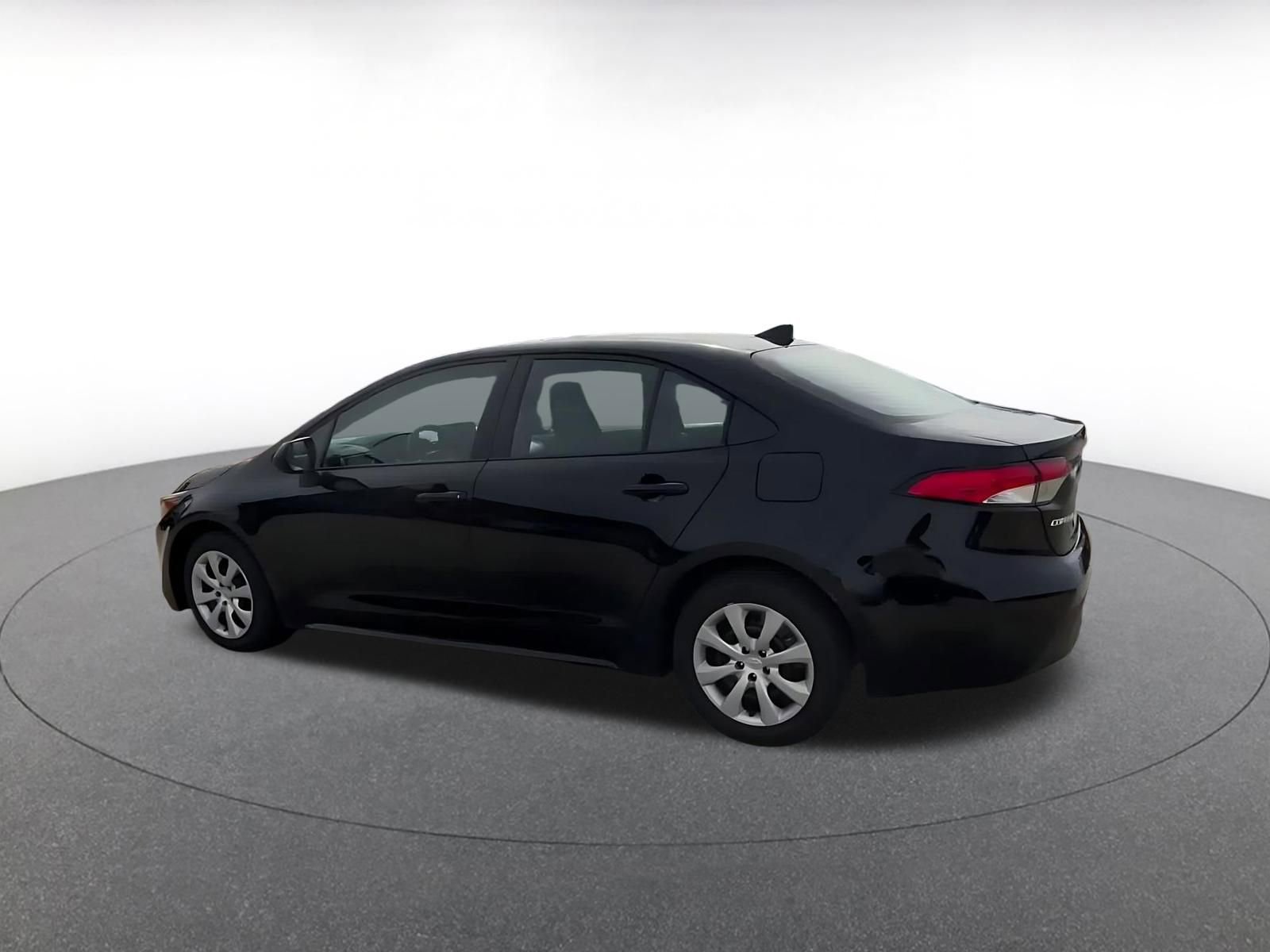 Thumbnail: 2025 Toyota Corolla - 10