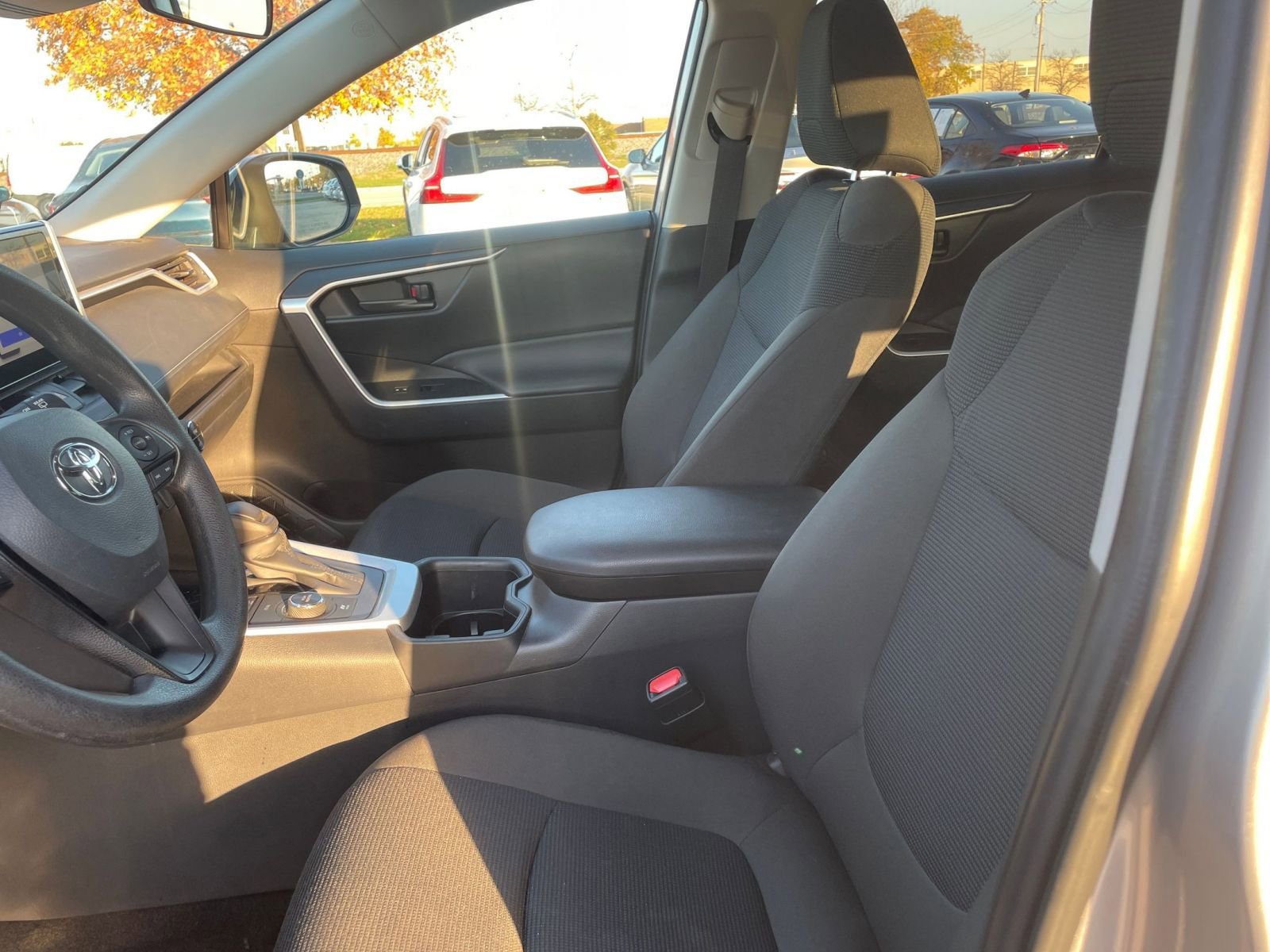 Thumbnail: 2025 Toyota RAV4 - 27