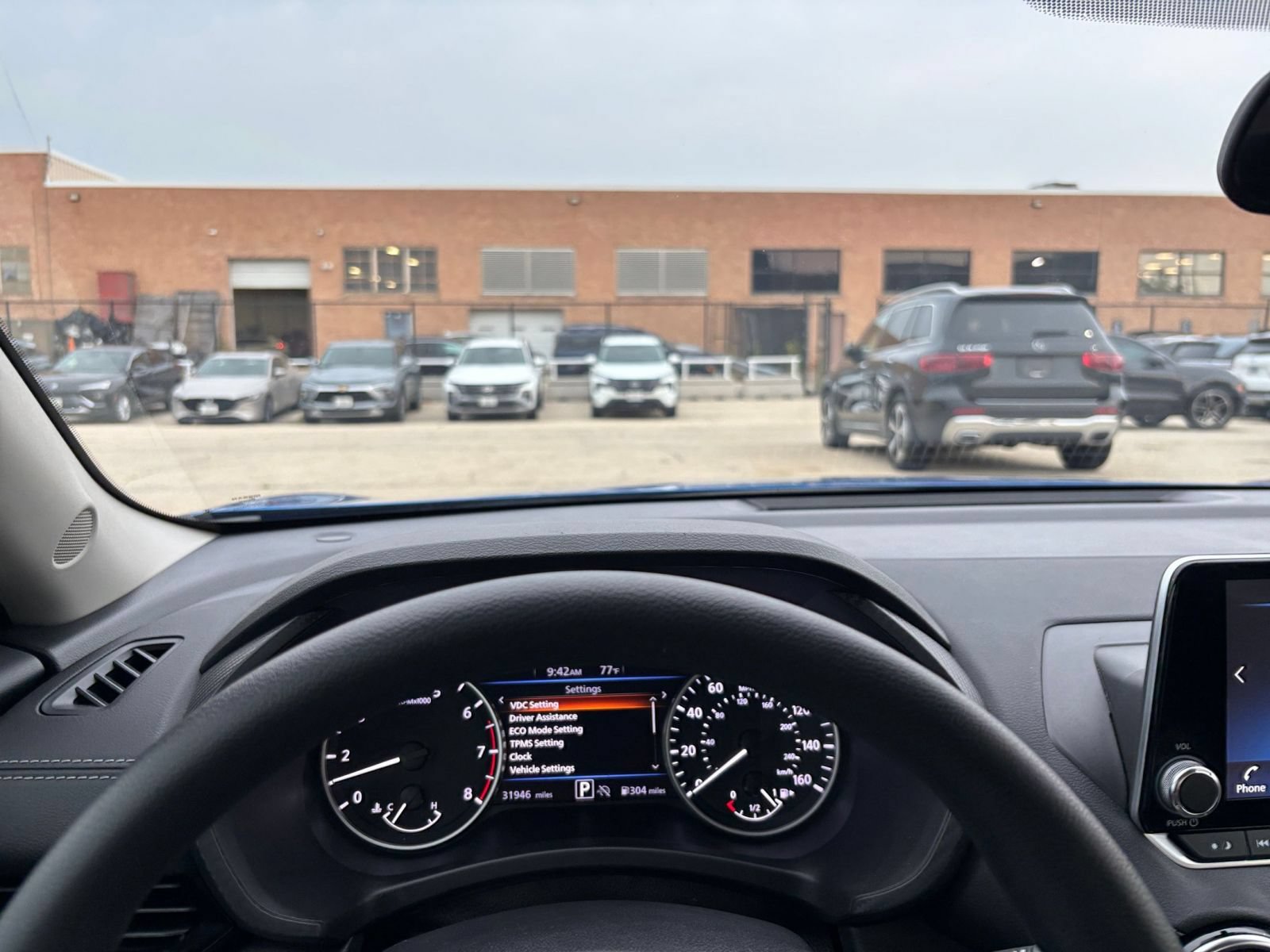 Thumbnail: 2025 Nissan Sentra - 32