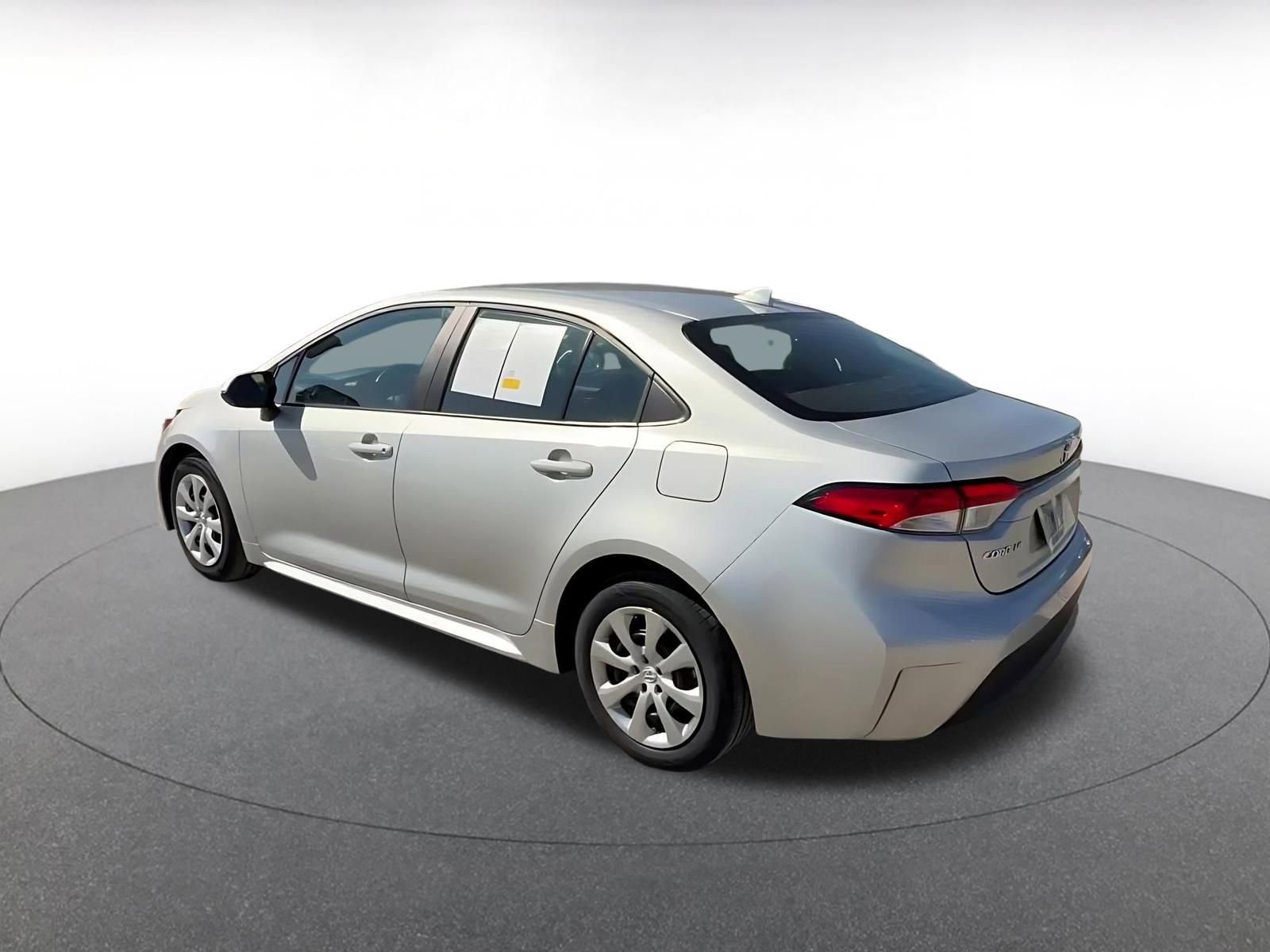 Thumbnail: 2025 Toyota Corolla - 10