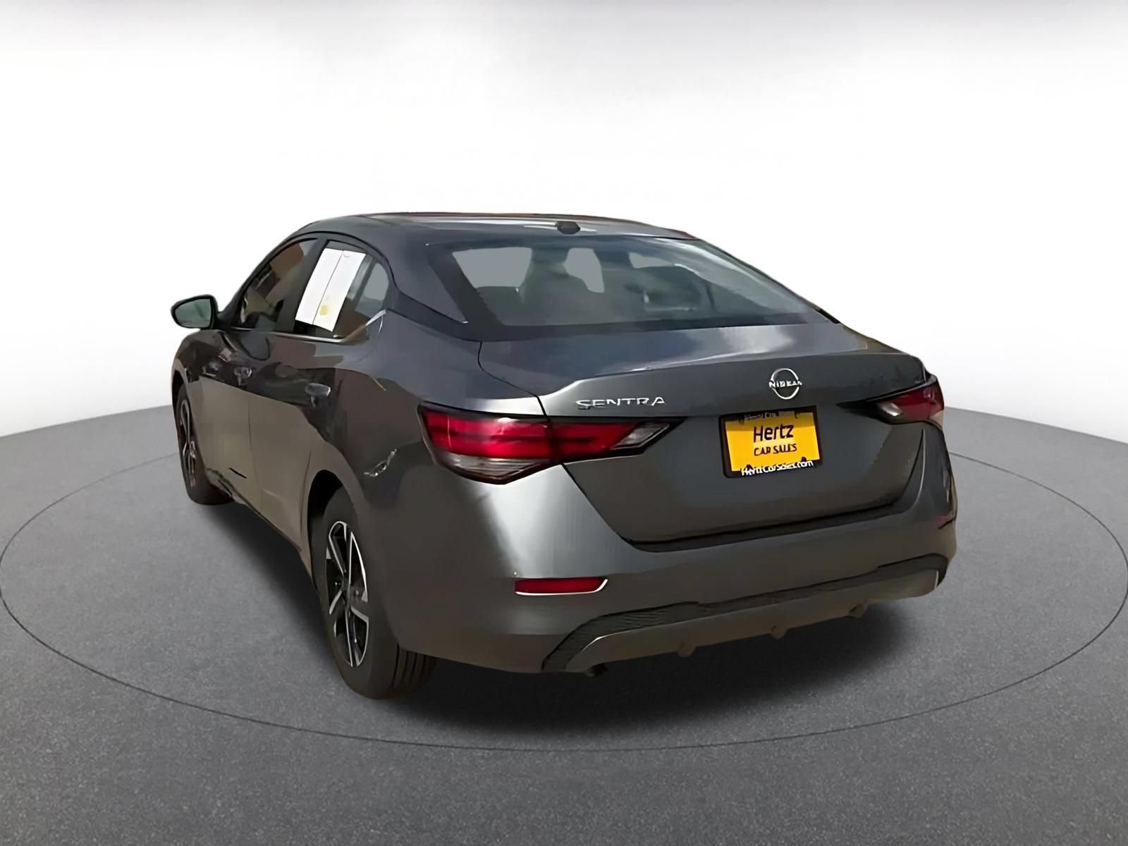 Thumbnail: 2025 Nissan Sentra - 10