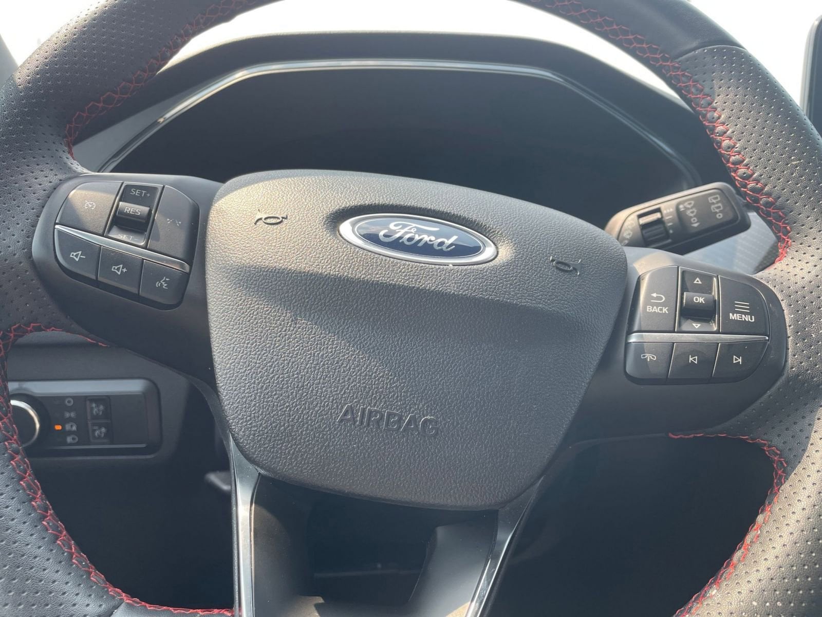 Thumbnail: 2024 Ford Escape - 28
