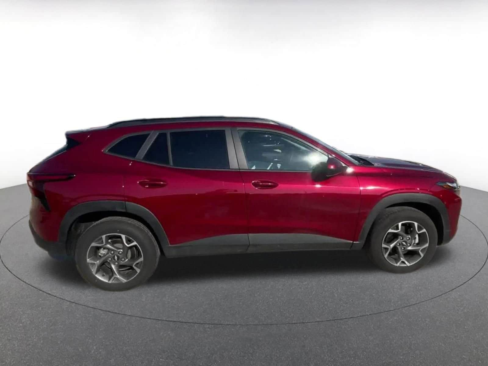 Thumbnail: 2025 Chevrolet Trax - 16