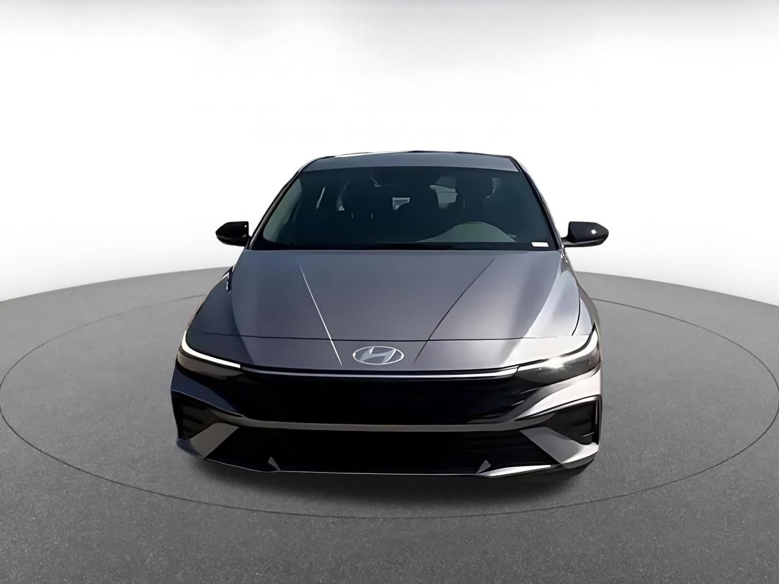 Thumbnail: 2026 Hyundai Elantra - 4