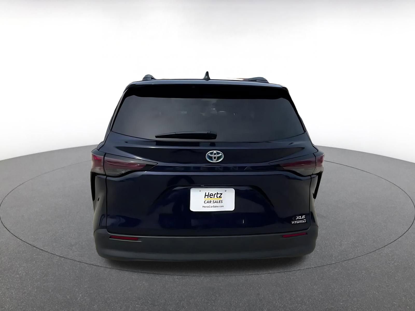 Thumbnail: 2024 Toyota Sienna - 12