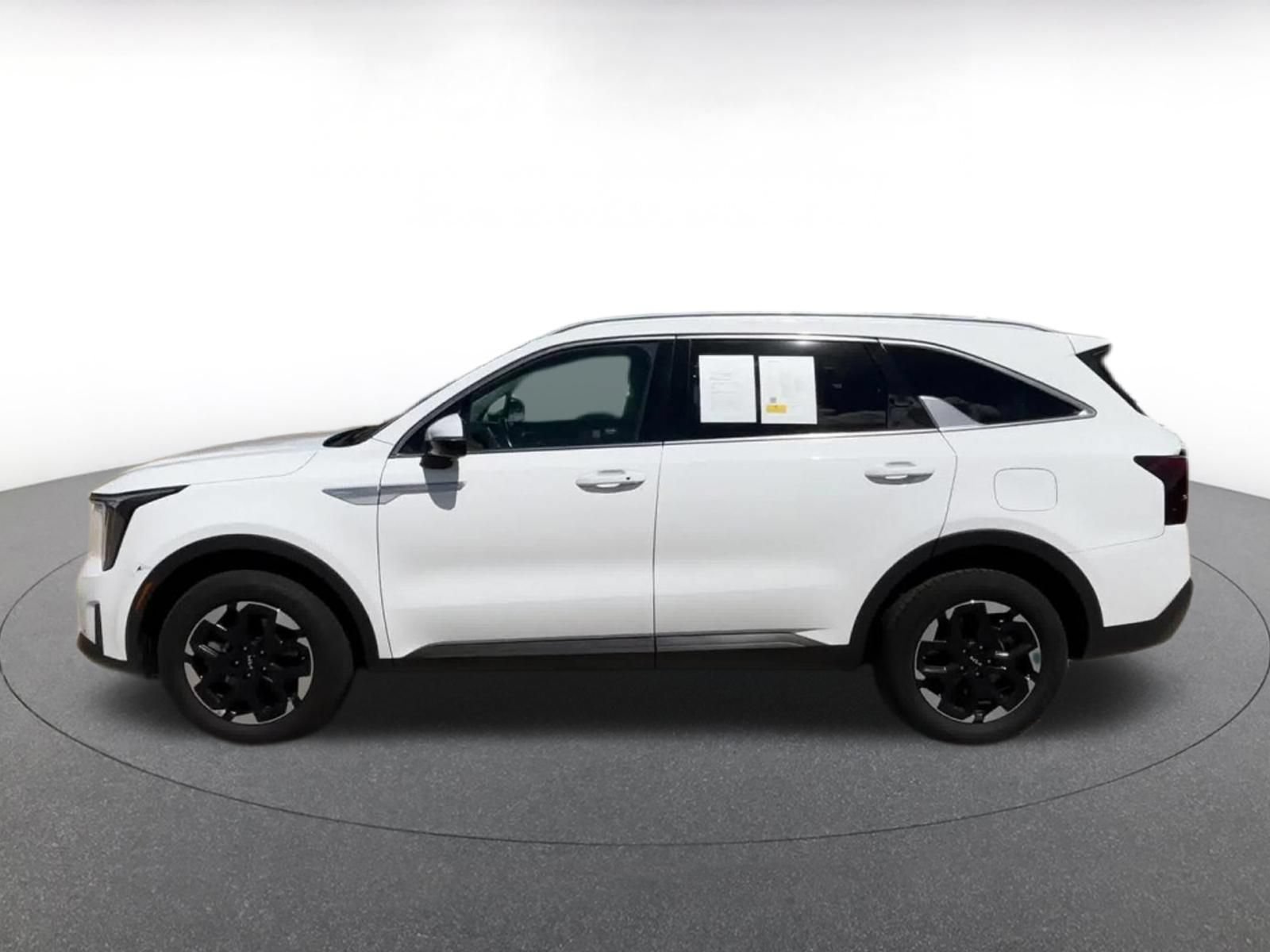 Thumbnail: 2024 Kia Sorento - 10