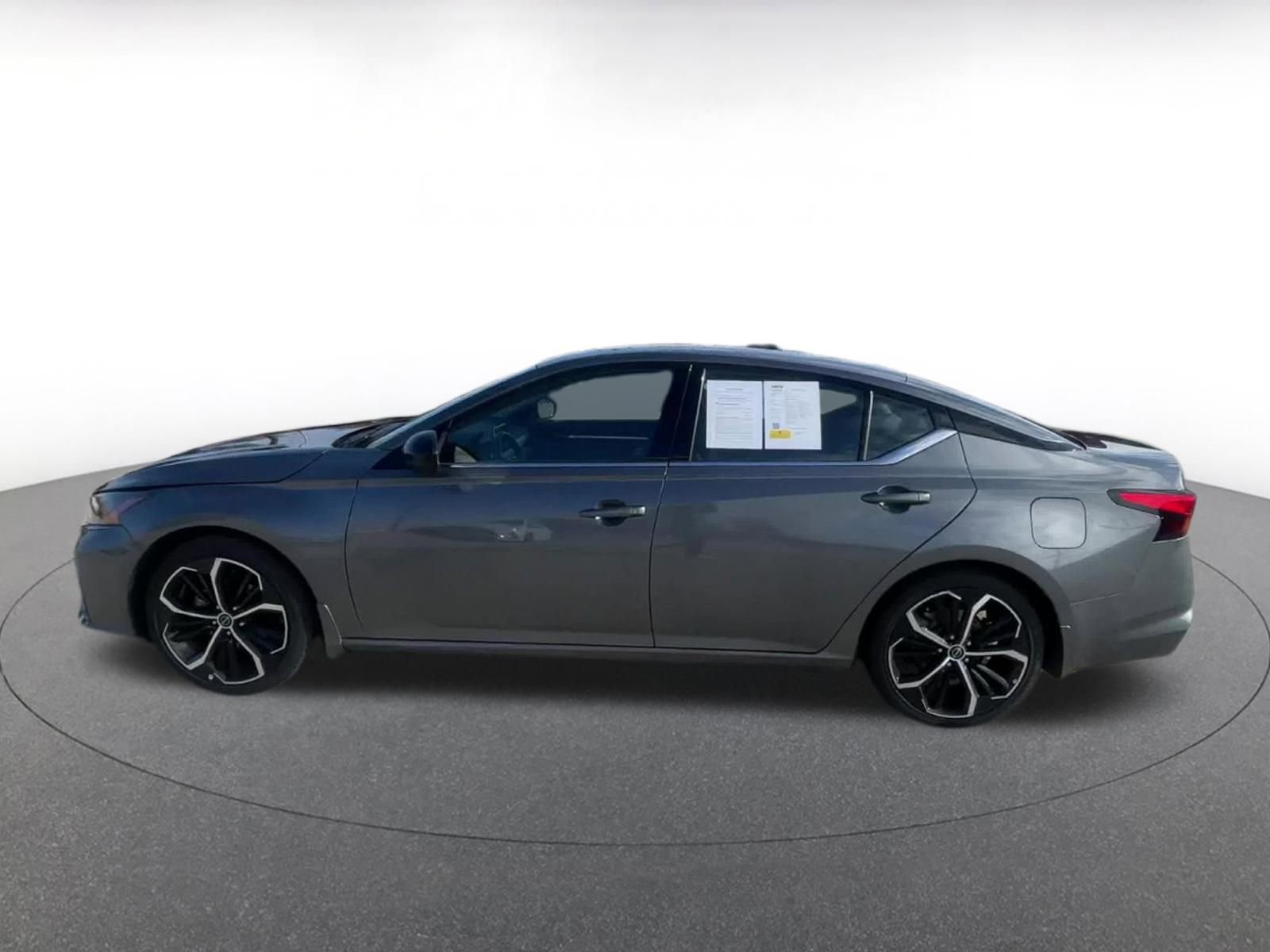 Thumbnail: 2025 Nissan Altima - 9