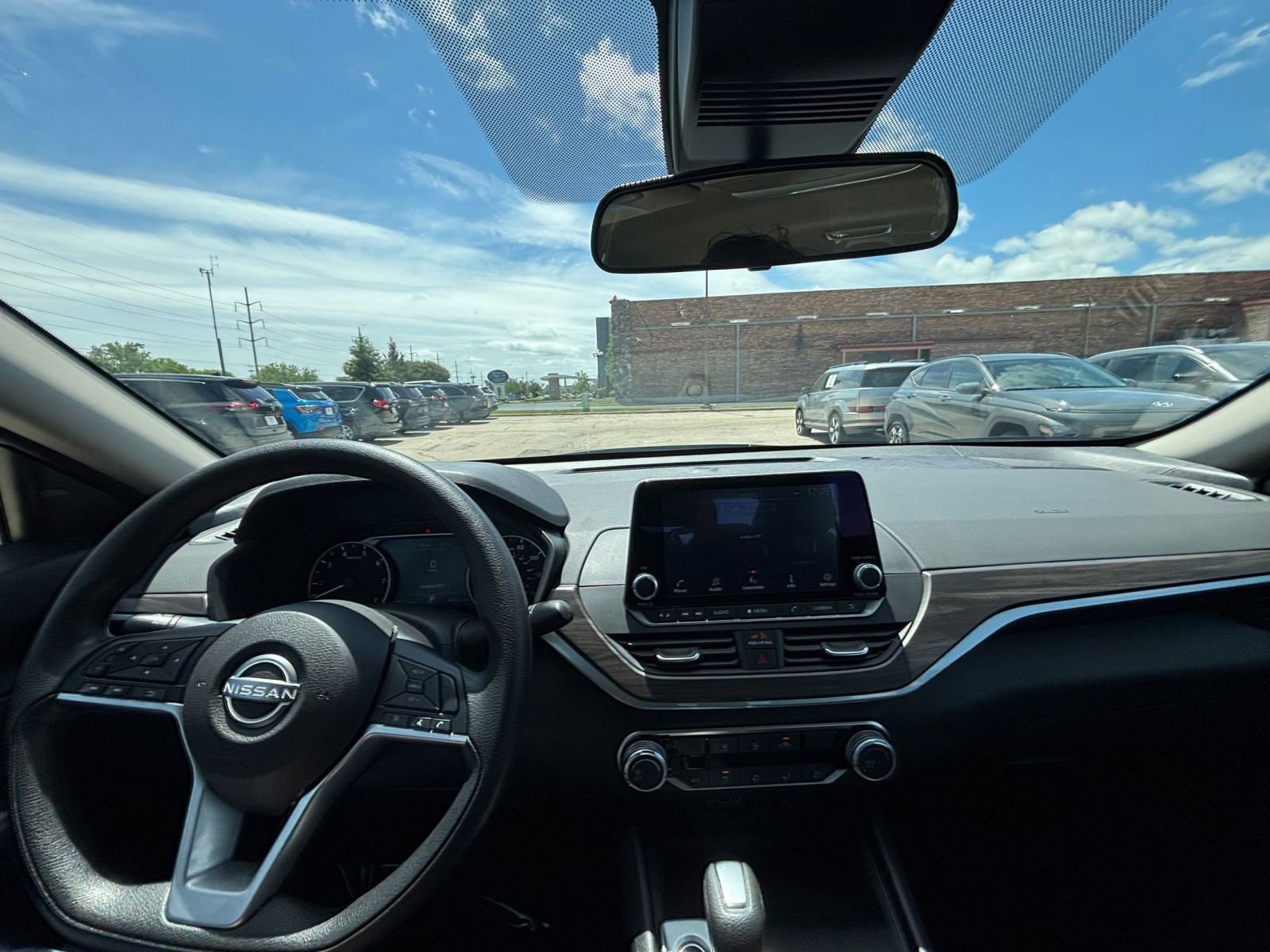 Thumbnail: 2025 Nissan Altima - 33