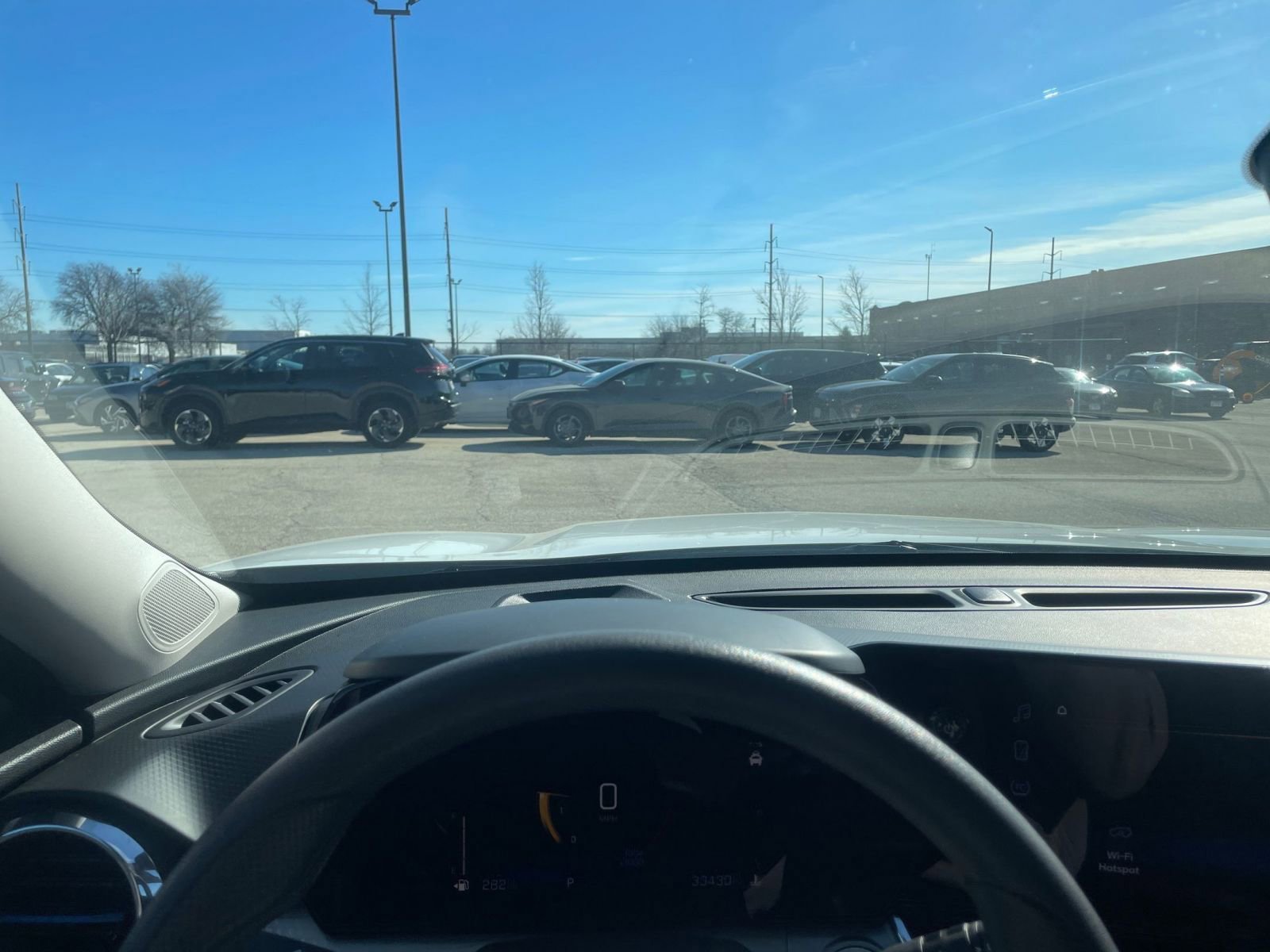 Thumbnail: 2025 Chevrolet Trax - 32