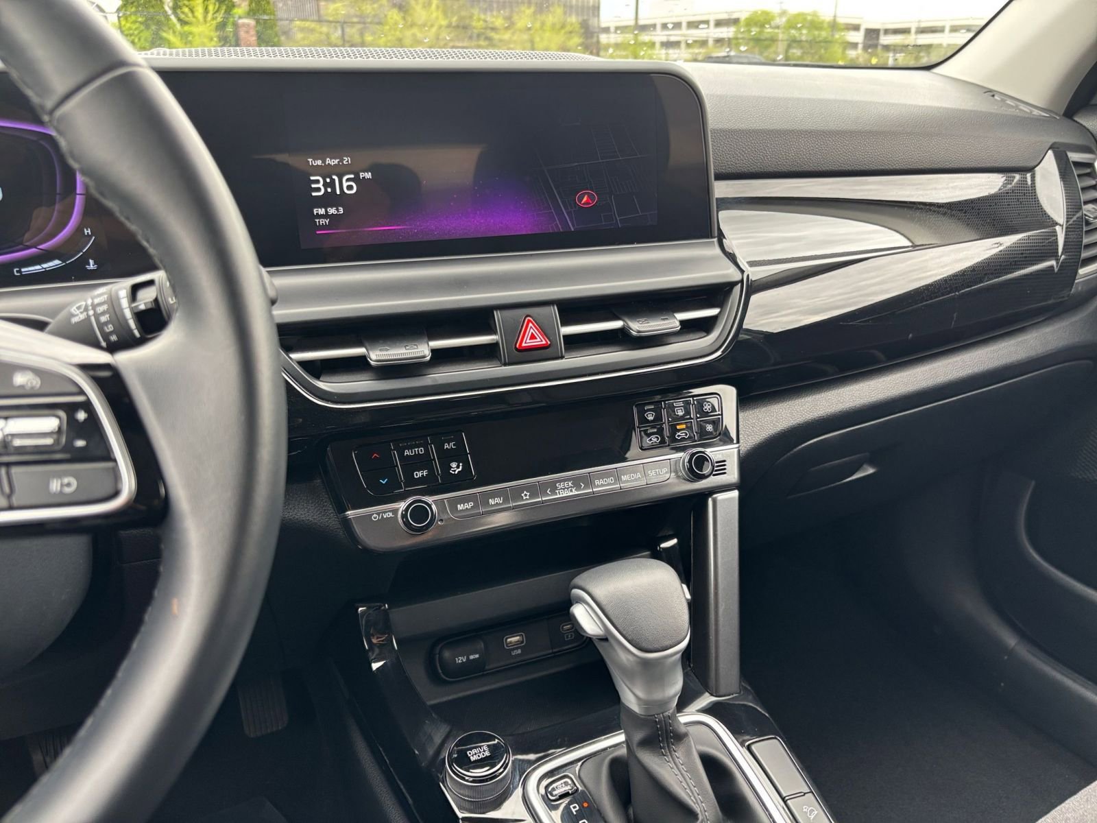 Thumbnail: 2025 Kia Seltos - 17