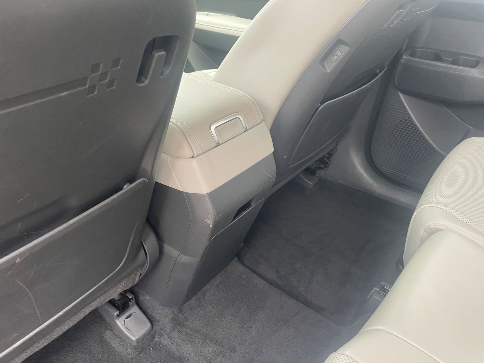 Thumbnail: 2025 Hyundai Santa Fe - 24