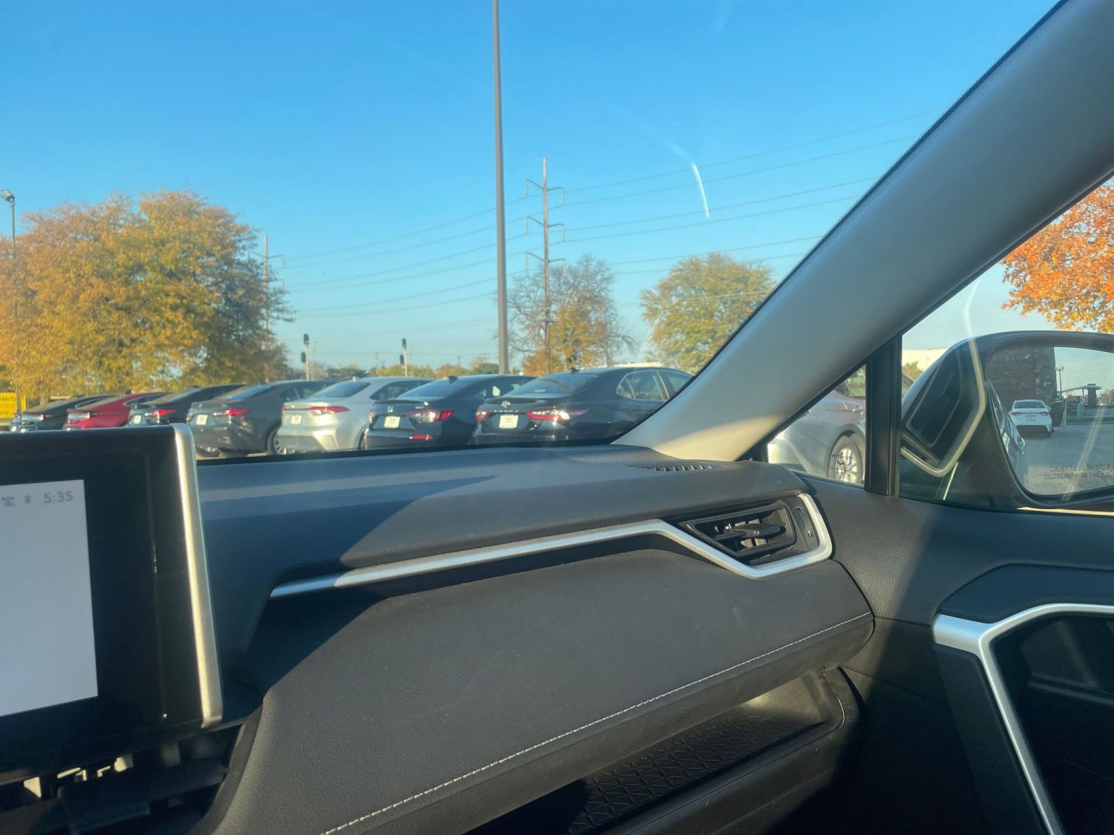 Thumbnail: 2025 Toyota RAV4 - 35