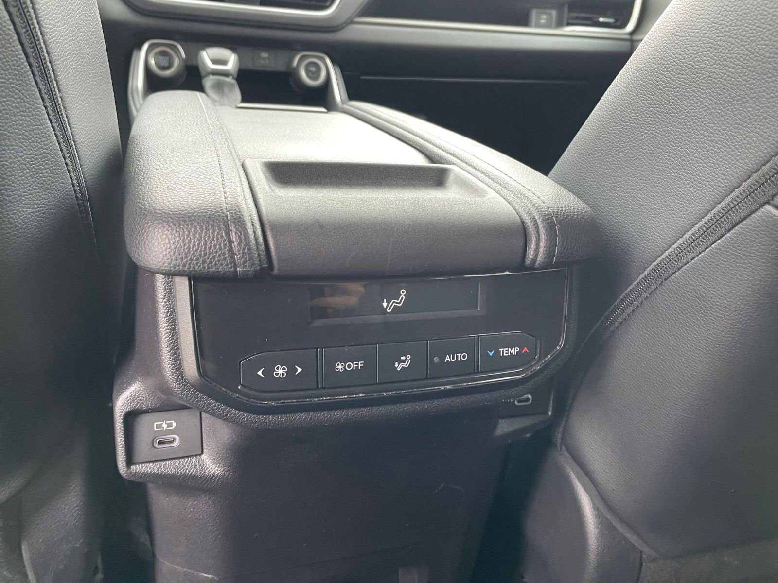 Thumbnail: 2025 Toyota Grand Highlander - 24