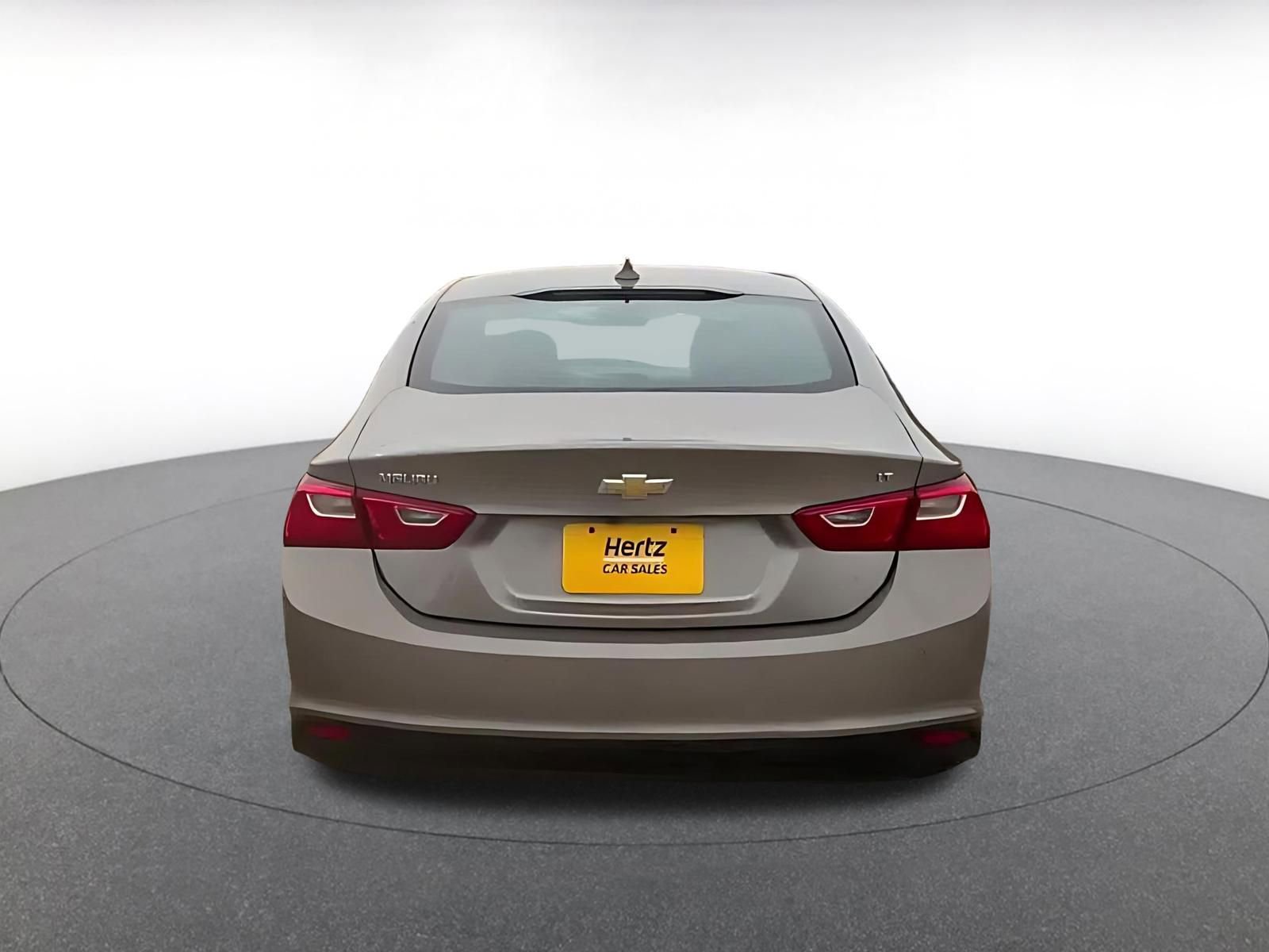 Thumbnail: 2023 Chevrolet Malibu - 12