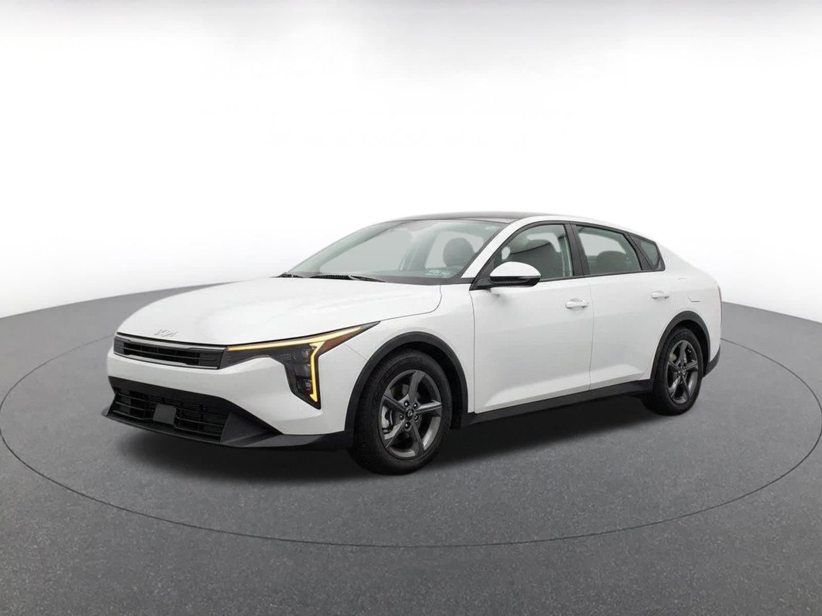 Thumbnail: 2025 Kia K4 - 3