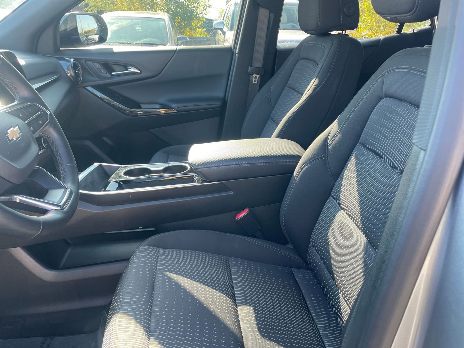 Thumbnail: 2025 Chevrolet Equinox - 27