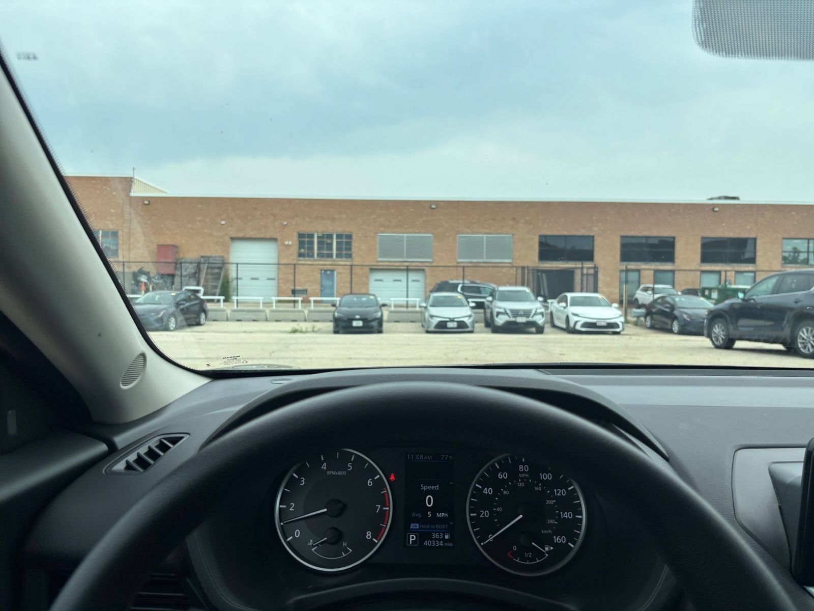 Thumbnail: 2025 Nissan Sentra - 32