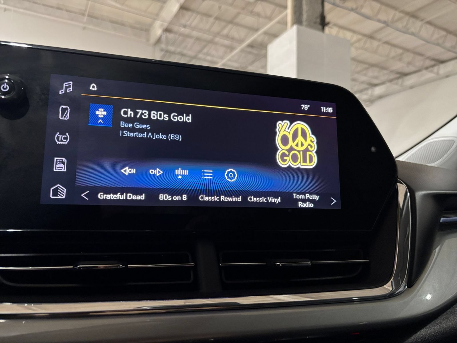 Thumbnail: 2025 Chevrolet Trax - 16