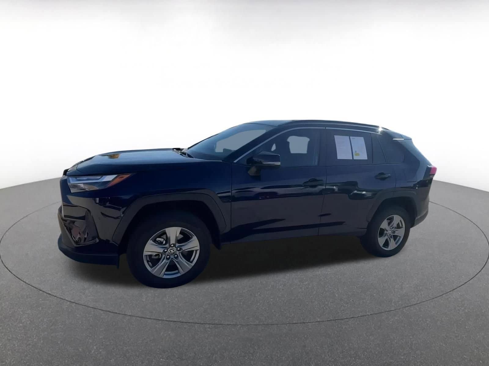 Thumbnail: 2025 Toyota RAV4 - 8