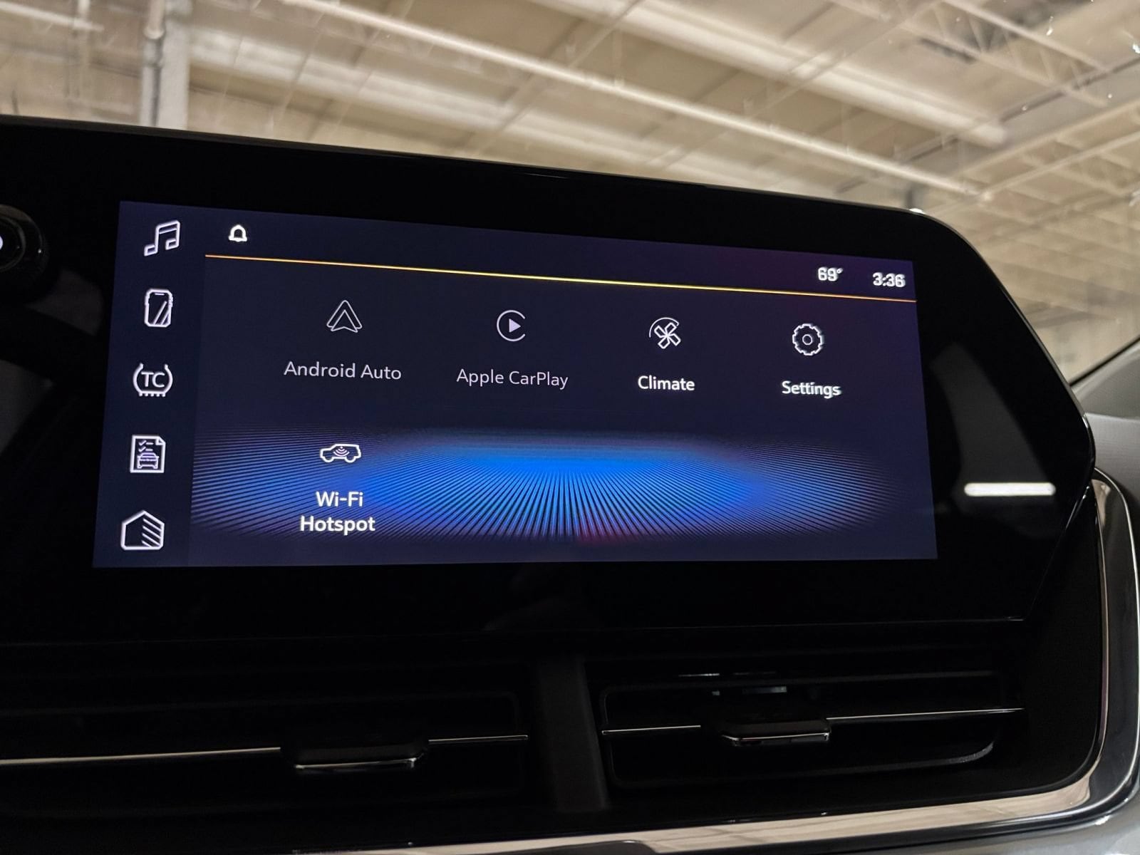2025 Chevrolet Trax LT - Photo 20