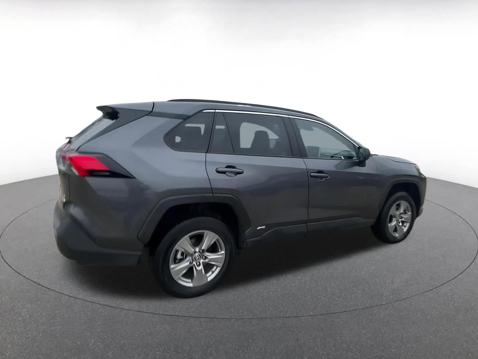 Thumbnail: 2025 Toyota RAV4 - 15