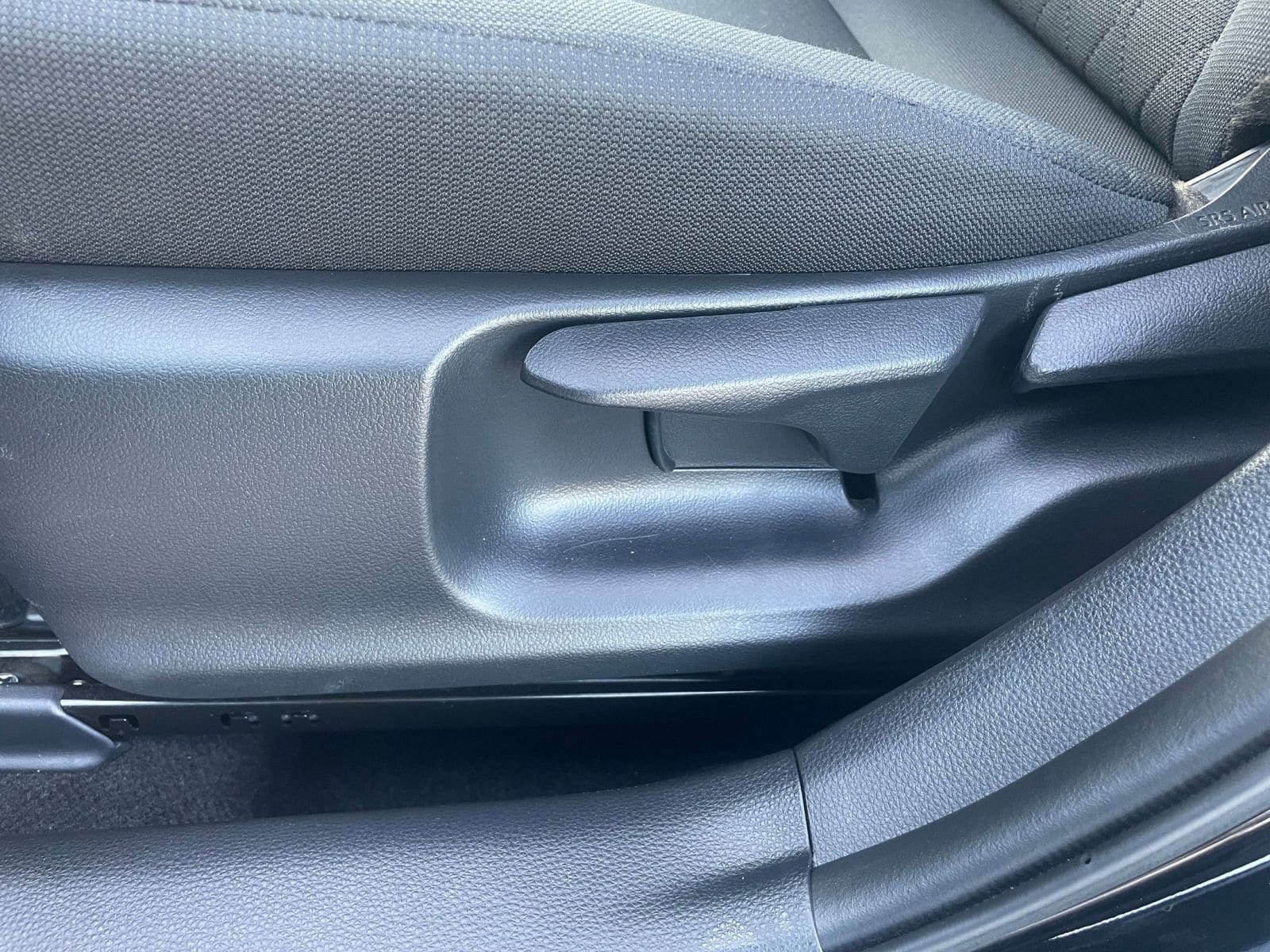 Thumbnail: 2025 Toyota Corolla - 23