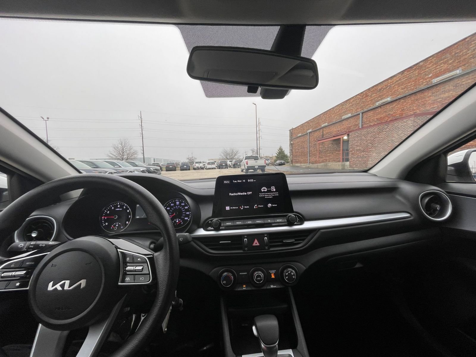 Thumbnail: 2024 Kia Forte - 32