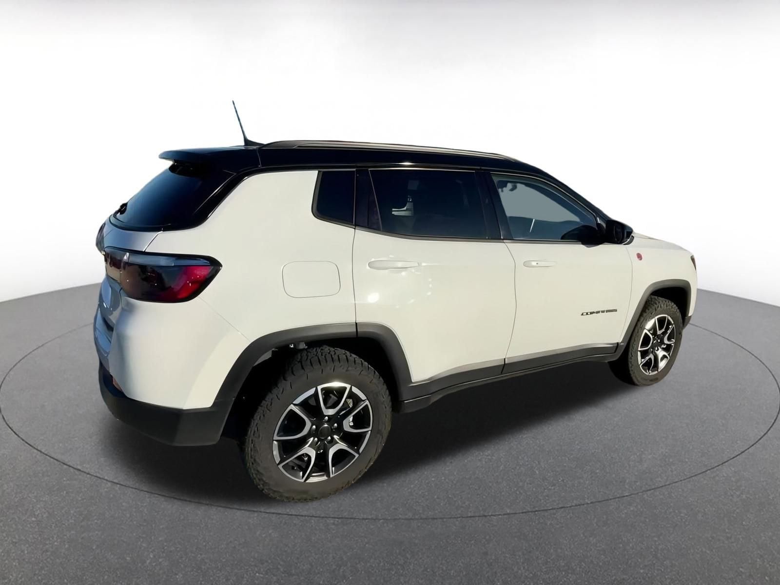 Thumbnail: 2025 Jeep Compass - 15