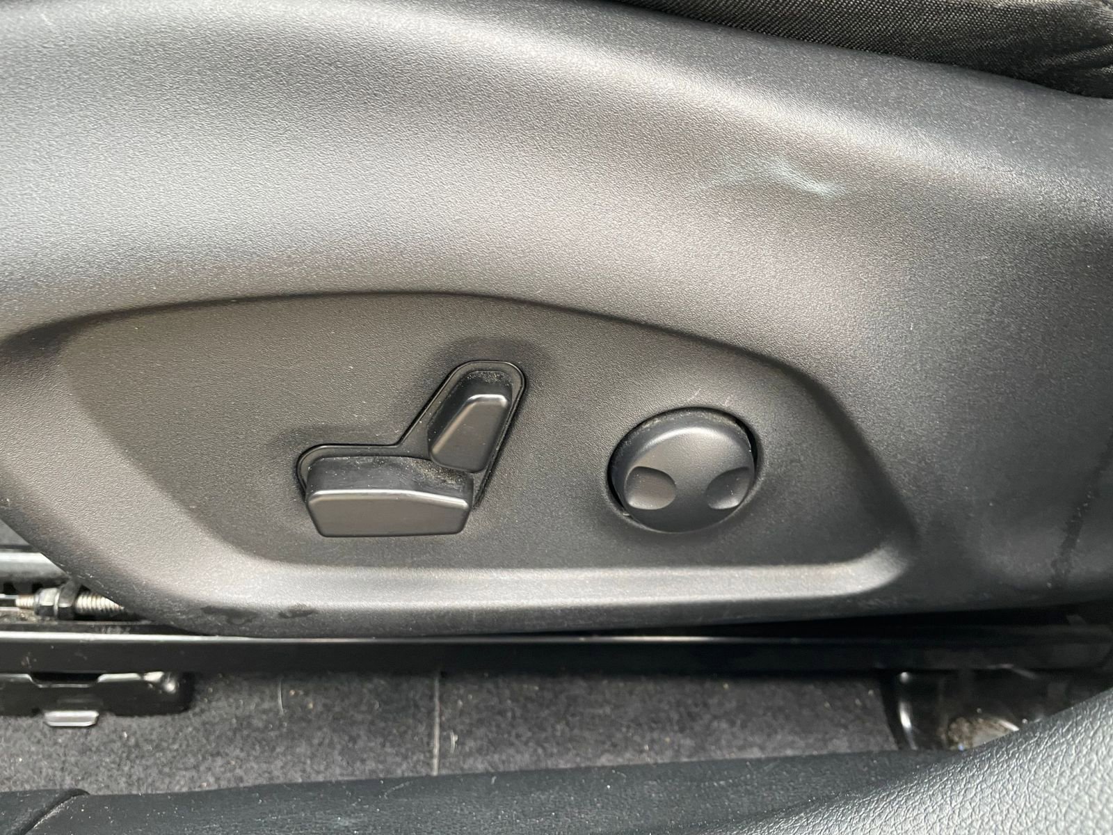 Thumbnail: 2025 Jeep Compass - 23