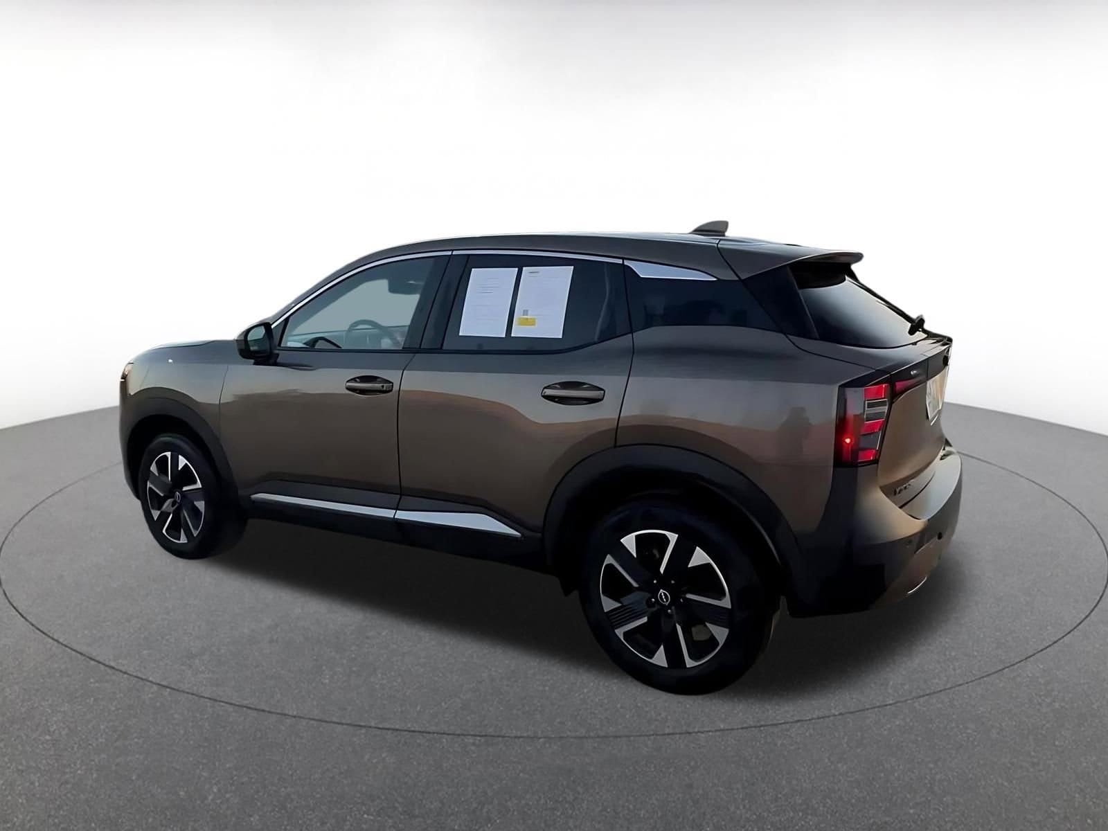 Thumbnail: 2025 Nissan Kicks - 10